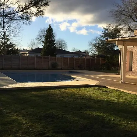 Maison D'architecte Paisible سيستاس