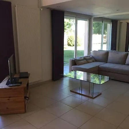 Maison D'architecte Paisible فيلة *